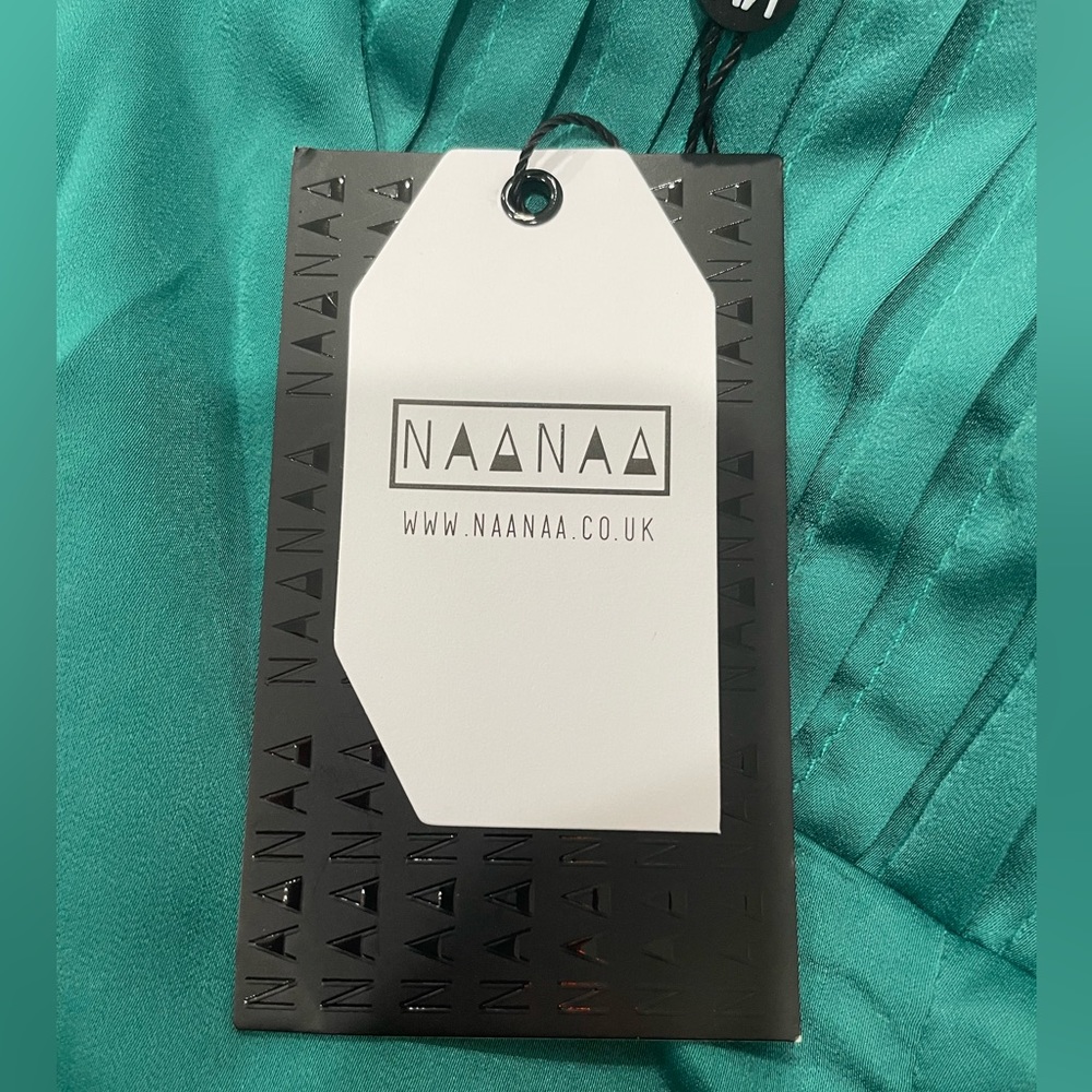 NAANAA Teal textured crop top | Size:6 | Color: teal/green